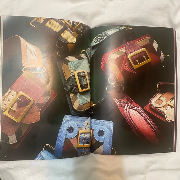Burberry coffee table book - Picture 2 of 3